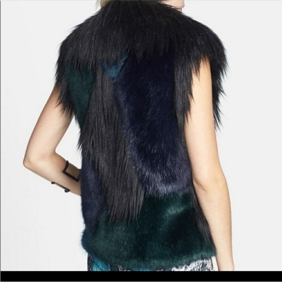 Blank NYC Multicolor Faux Fur Vest Size Large - Picture 3 of 15